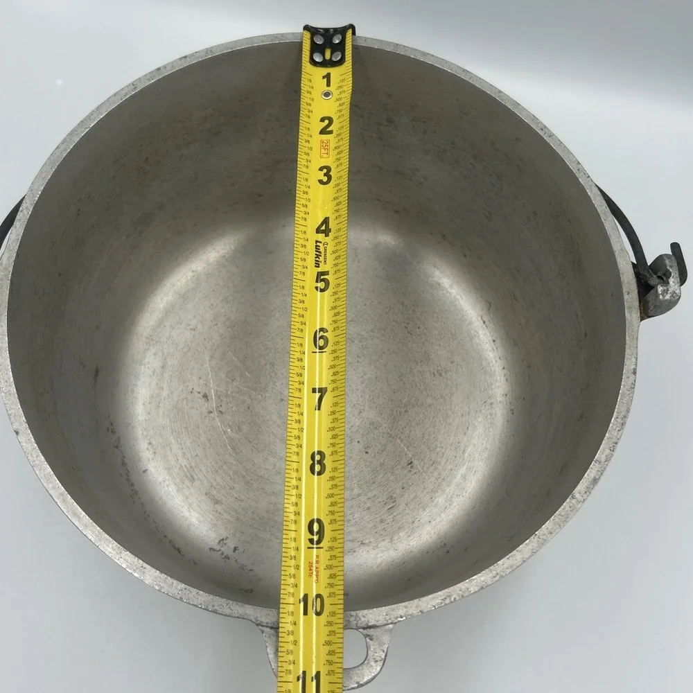 Vintage Cast Aluminum Household Institute 6 Quart Stock Pot & Lid w/ Bail Handle